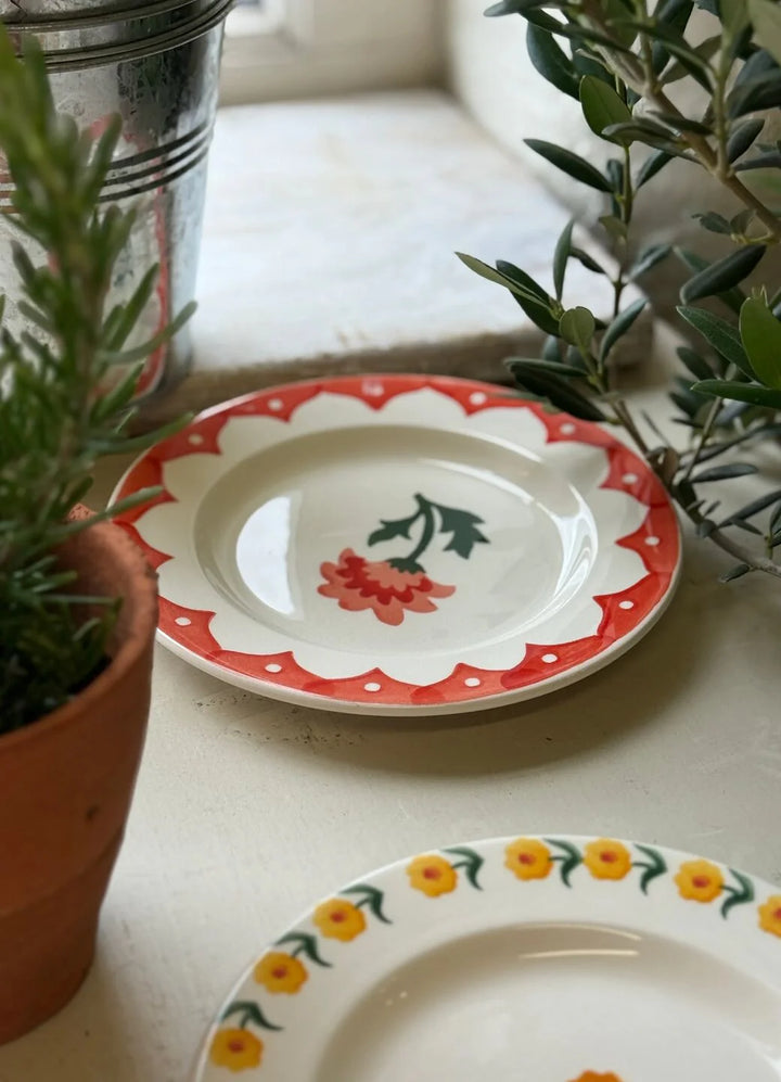 Emma Bridgewater // Chrysanthemum Dessert Plate