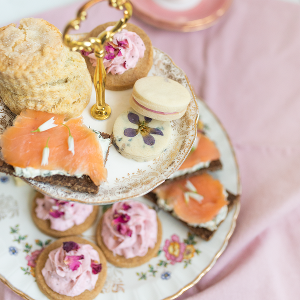 Order Tea & Scone Boxes– Kitten and the Bear