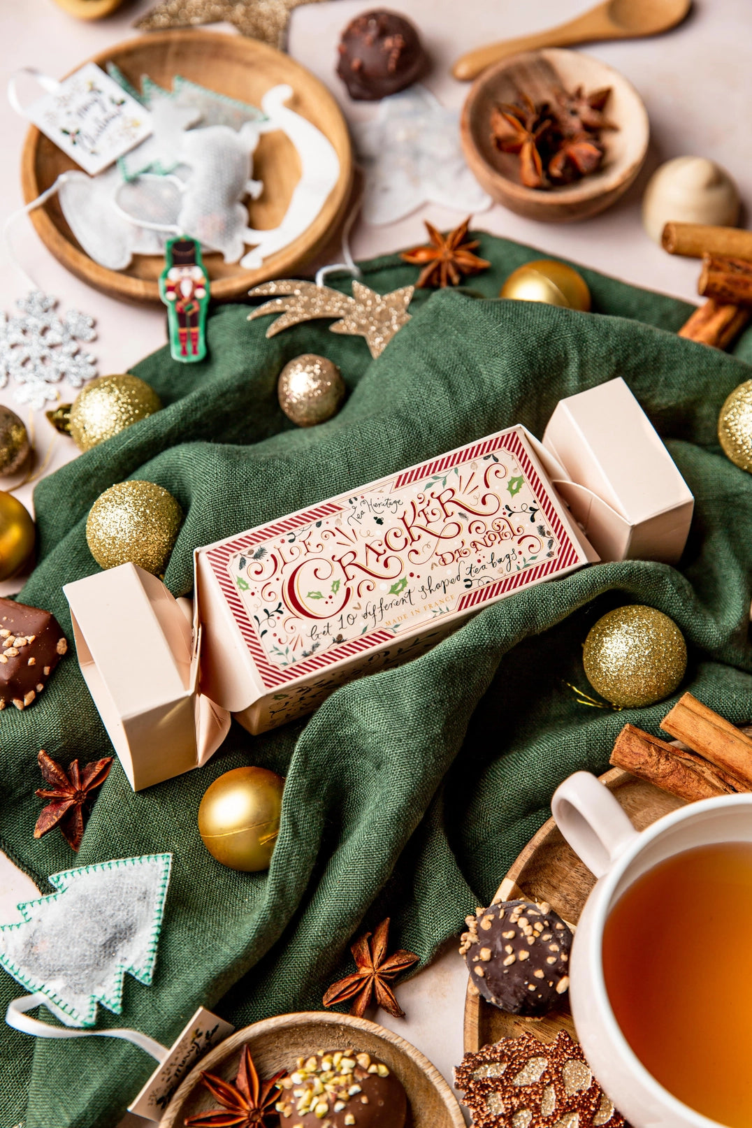Tea Heritage // Christmas Cracker